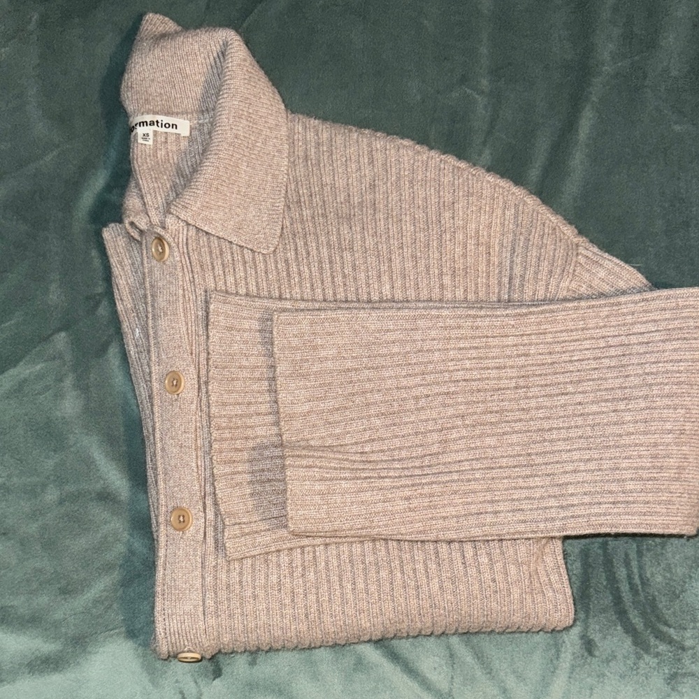 Reformation cashmere sweater XS